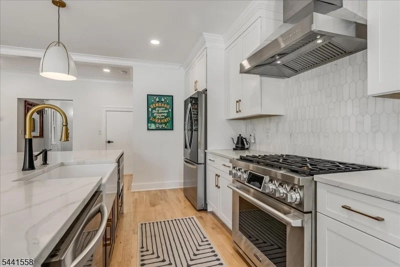 Photo of 27 Montclair Ave