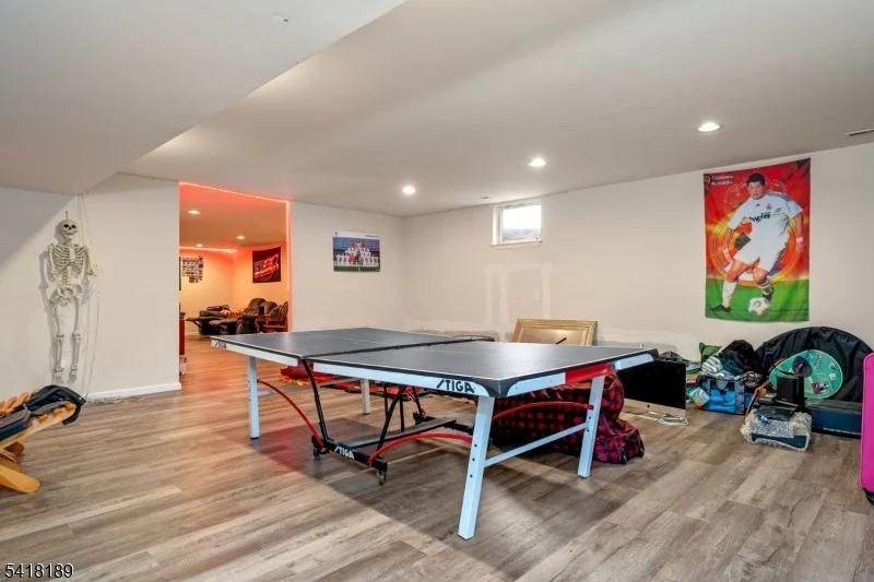 Photo of 89 Bourne Cir