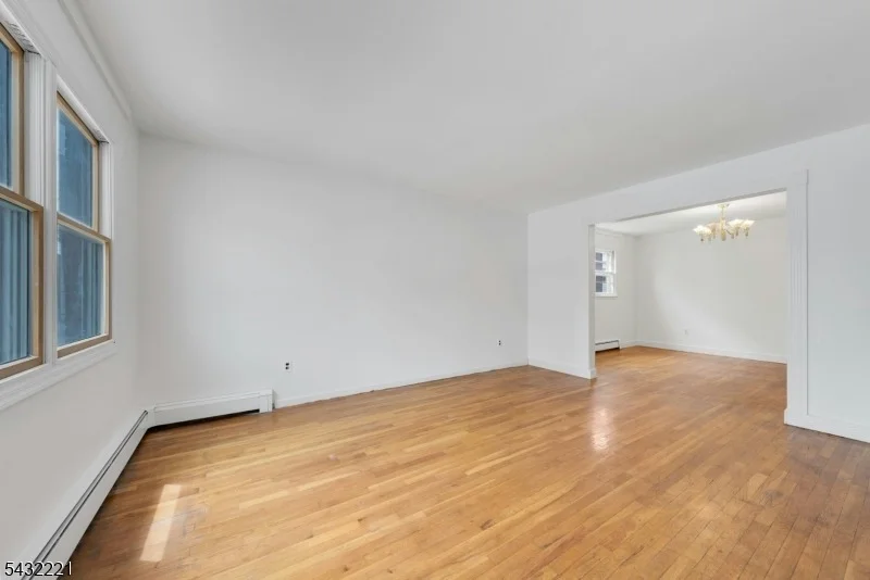Photo of 183 Devon St