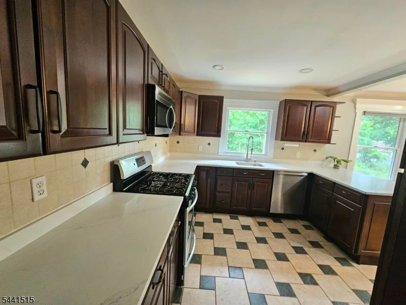 Photo of 46 Heather Dr