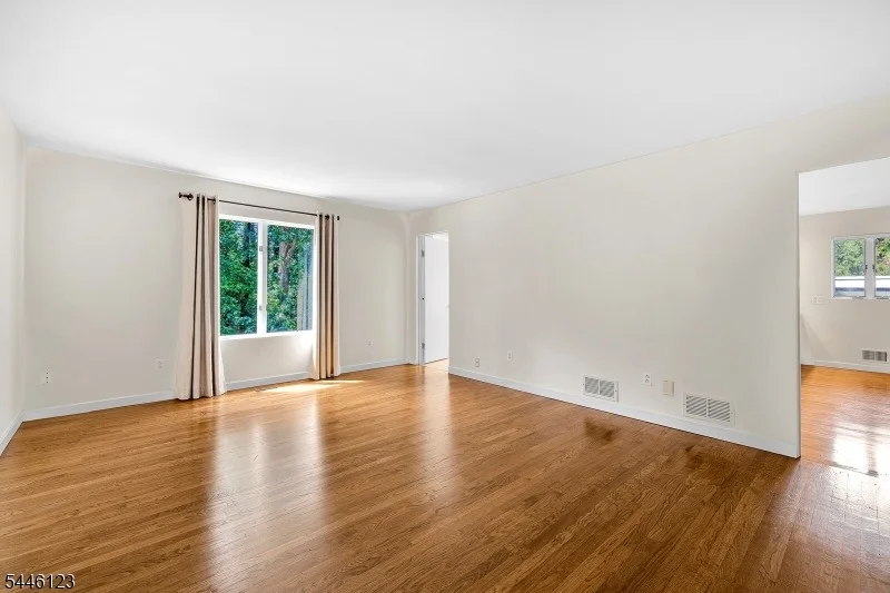 Photo of 30 Ellsworth Dr