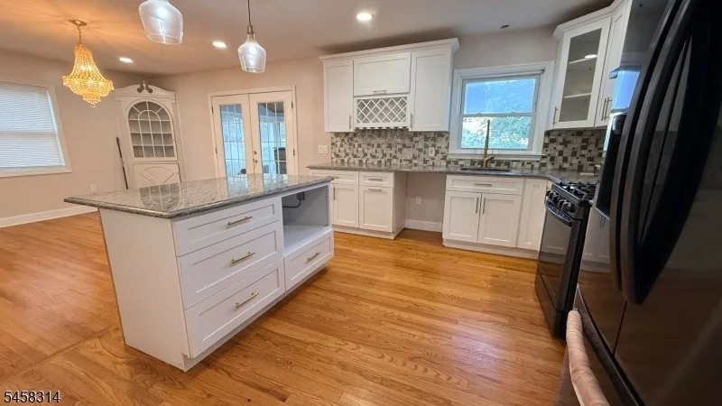 Photo of 88 Meadowbrook Rd