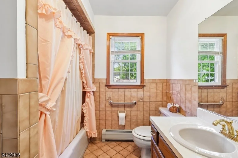 Photo of 28 Verkade Dr