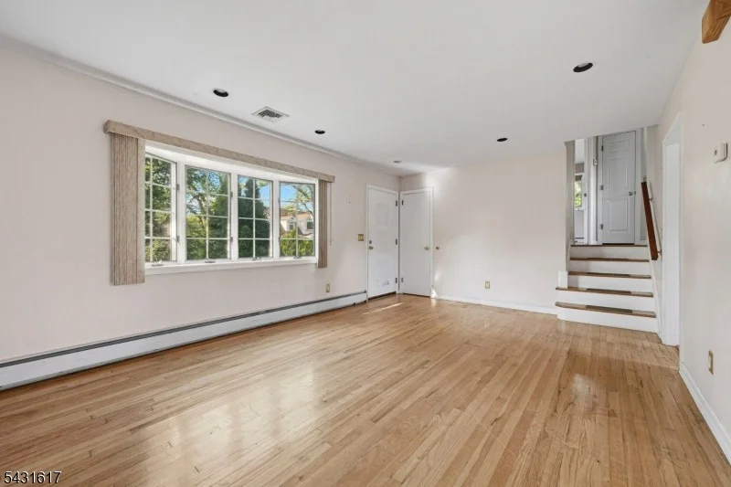 Photo of 111 Deerfield Rd