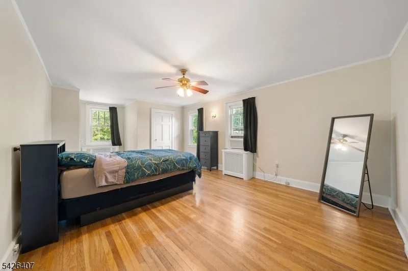 Photo of 192 Gregory Ave