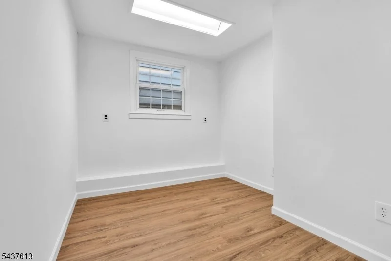 Photo of 23 Colonial Dr