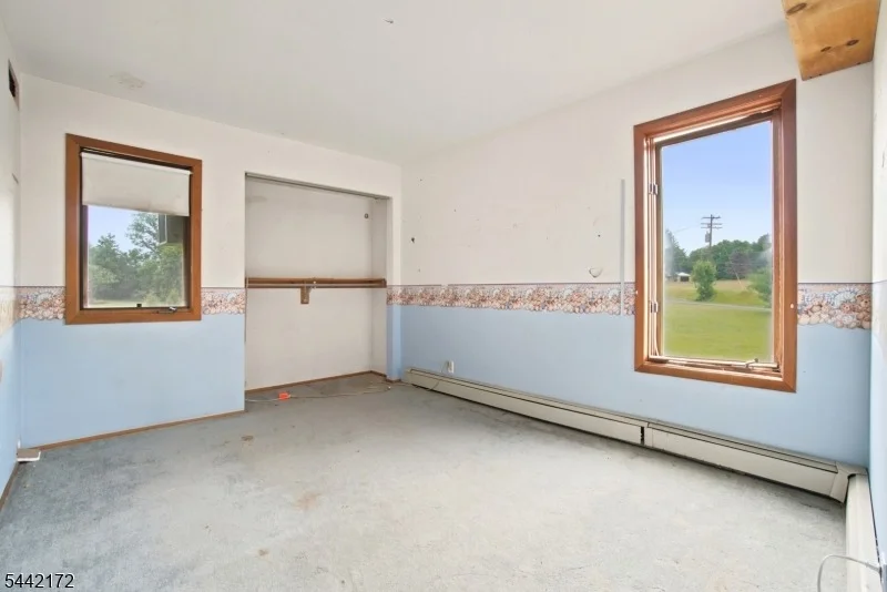 Photo of 175 Wertsville Rd