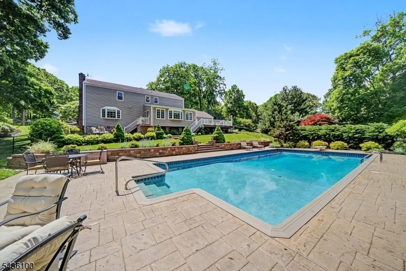 Photo of 13 MABRO DRIVE