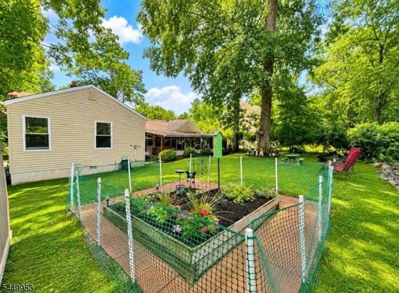 Photo of 501 Diamond Spring Rd