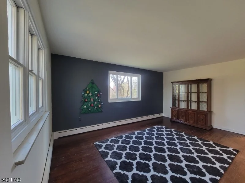 Photo of 246 Spring Hill Rd