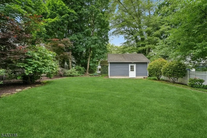 Photo of 108 Oakview Ave