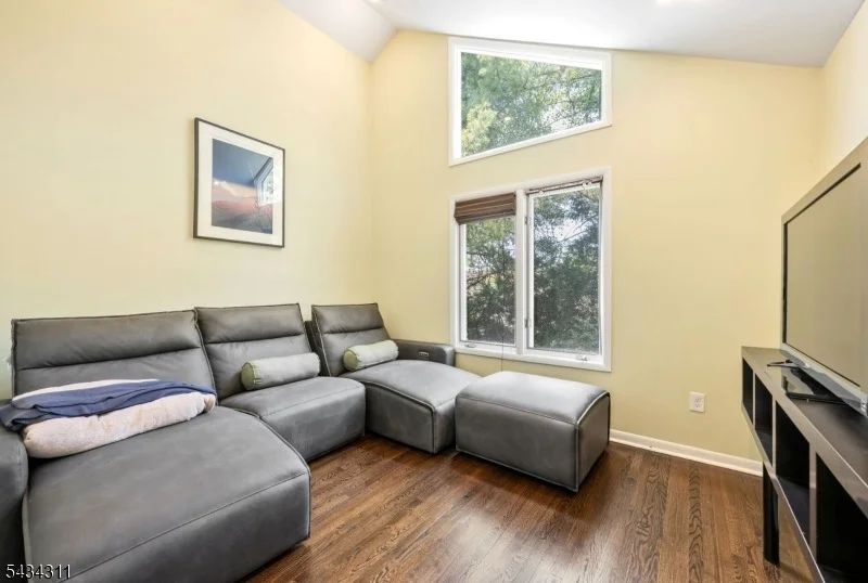 Photo of 27 Moran Rd