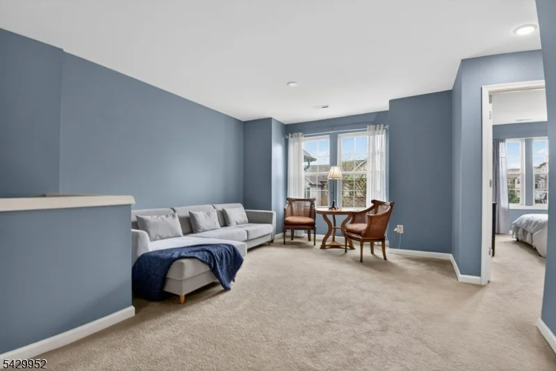 Photo of 104 Albert Ct