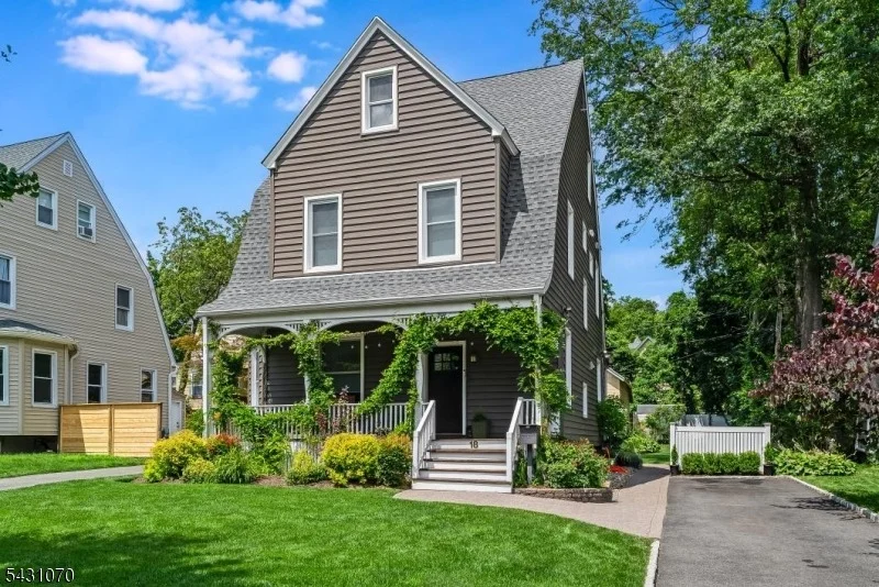 Photo of 18 Gardiner Pl
