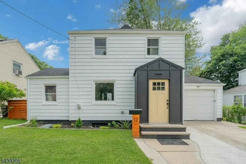 Photo of 12 Lerome Pl