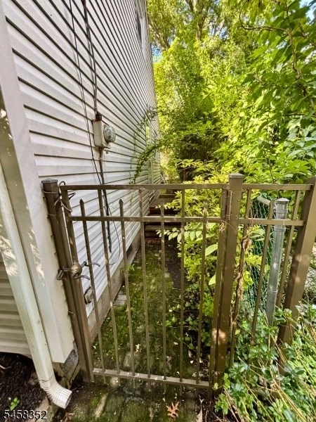 Photo of 70 Mayfair Dr