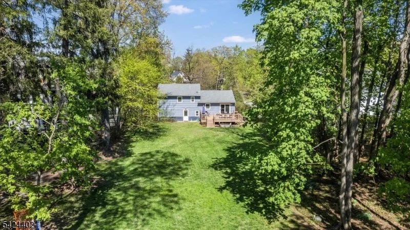Photo of 30 Bellaire Dr