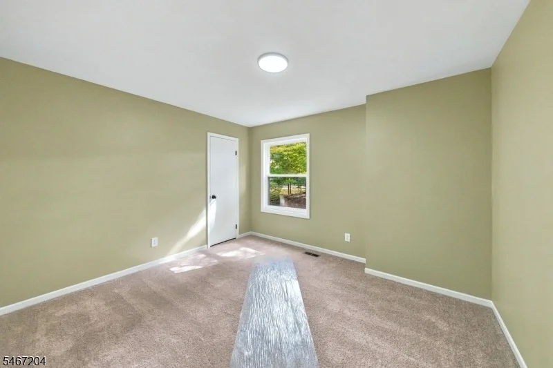 Photo of 22 Forest Ln
