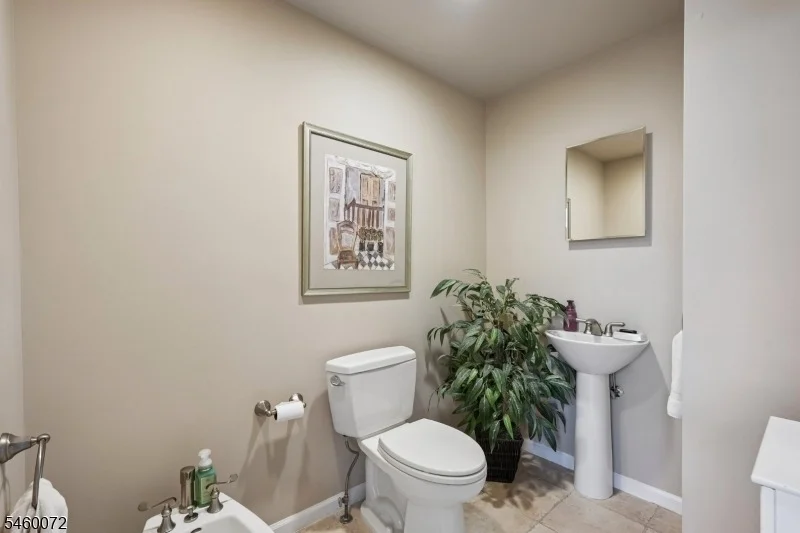 Photo of 16 Apple Ln