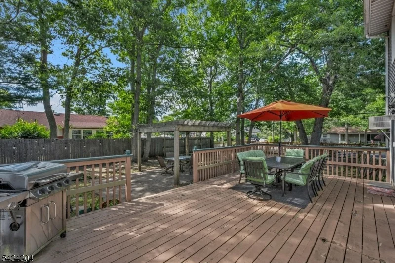 Photo of 244 Juniper Ln