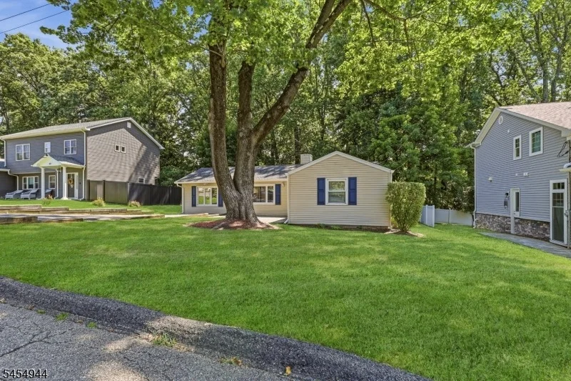 Photo of 51 Memory Ln