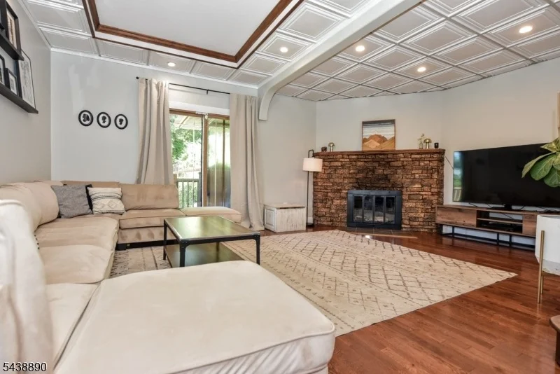 Photo of 27 Joan St