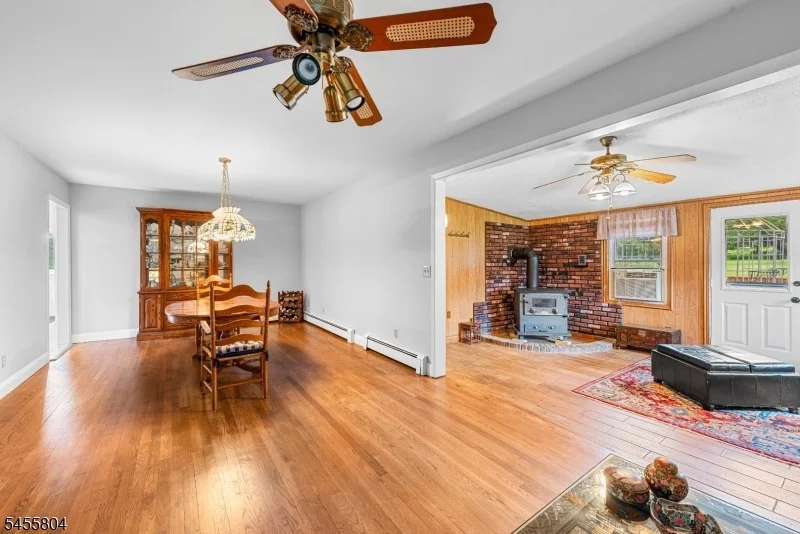 Photo of 39 Cornhollow Rd