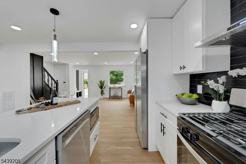 Photo of 12 Lerome Pl