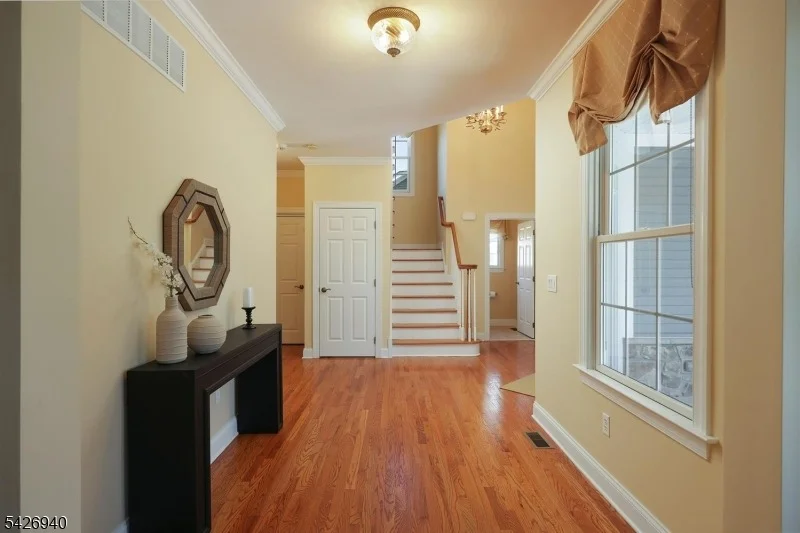 Photo of 84 Bedford Dr