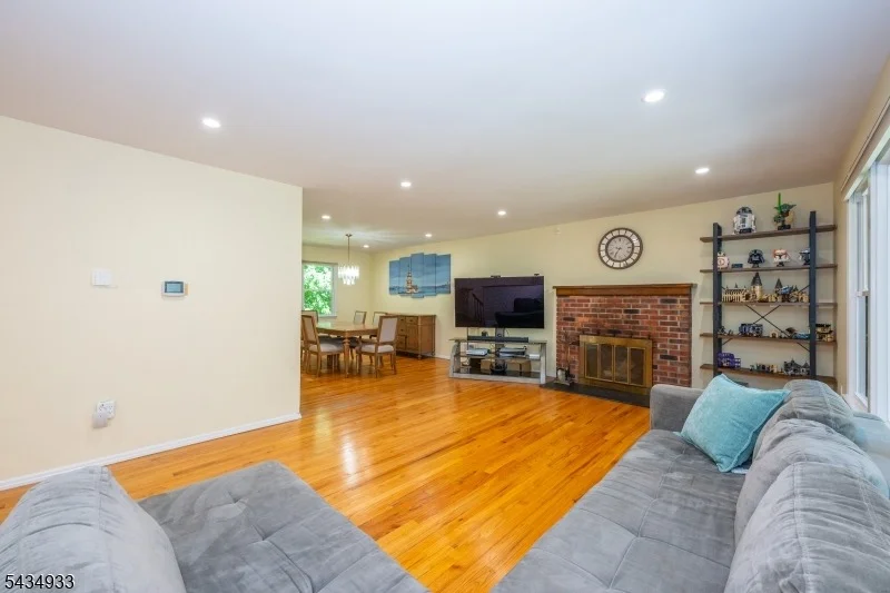 Photo of 11 Southview Rd