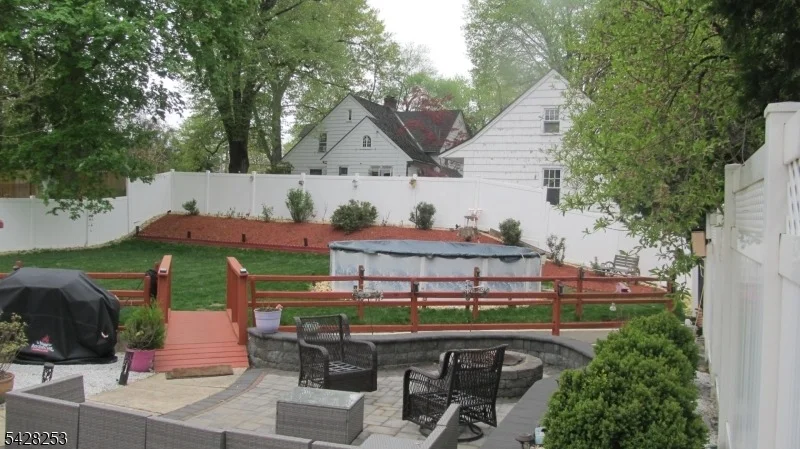 Photo of 815 Mountain Ave