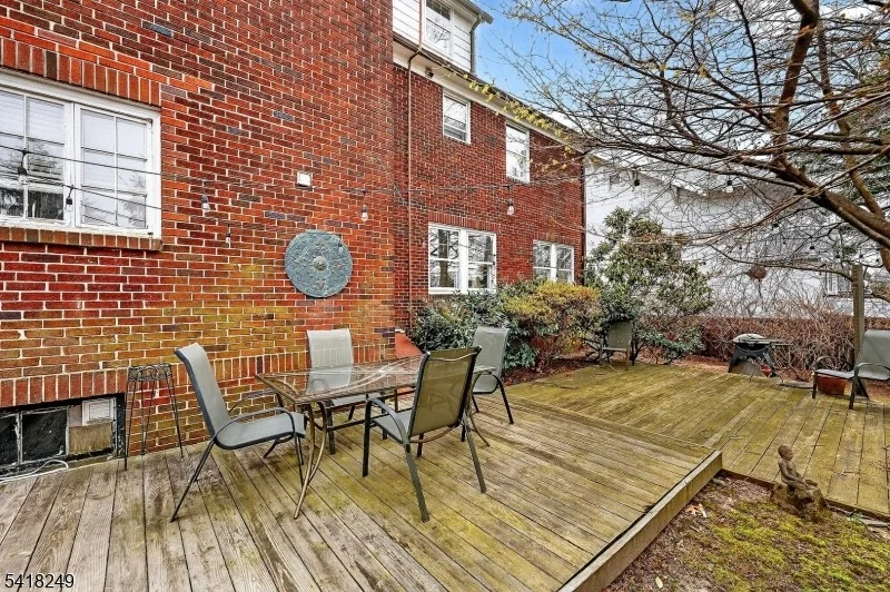 Photo of 170 Christopher St