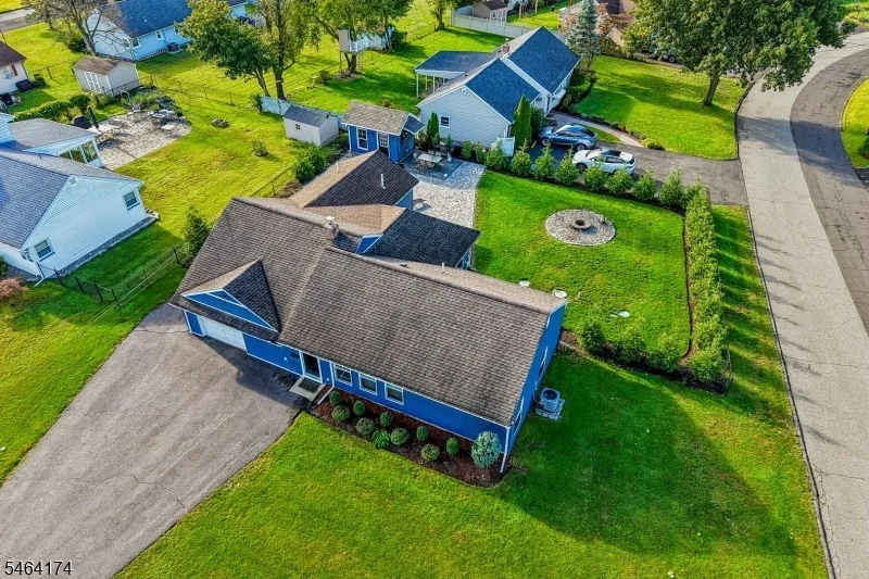 Photo of 4 Stuart Ln