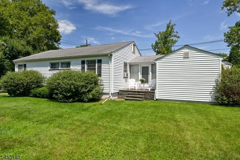Photo of 271 Summit Rd
