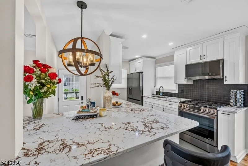 Photo of 42 Donnalin Pl