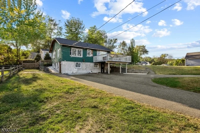 Photo of 7 River Rd