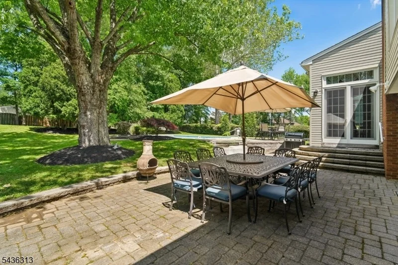 Photo of 18 Mary Ellen Dr