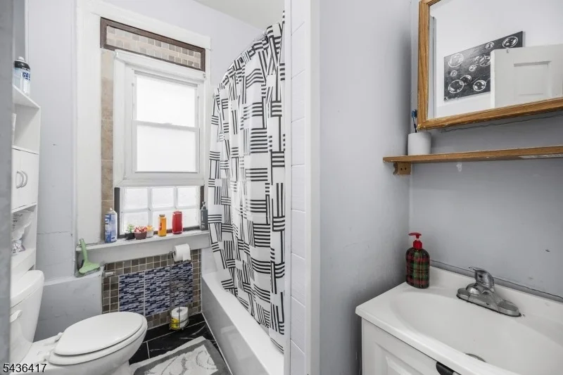 Photo of 108 Ward St