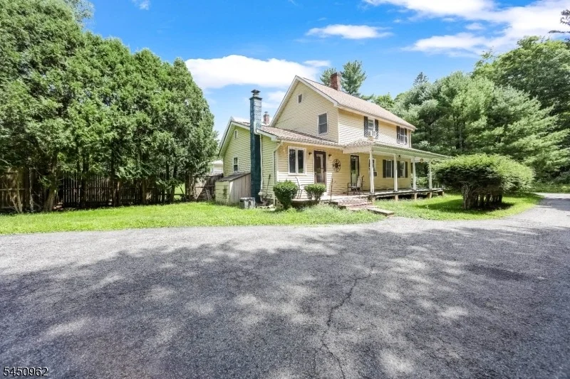 Photo of 39 Clinton Rd