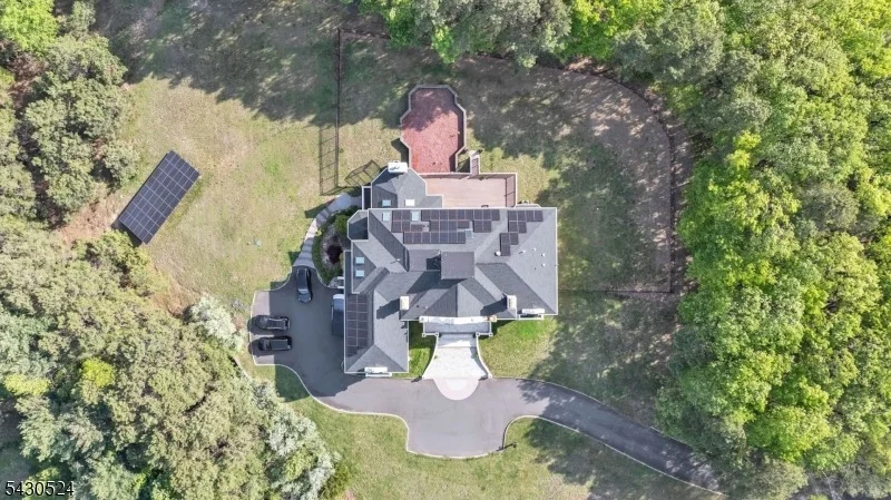 Photo of 37 Robbins Rd
