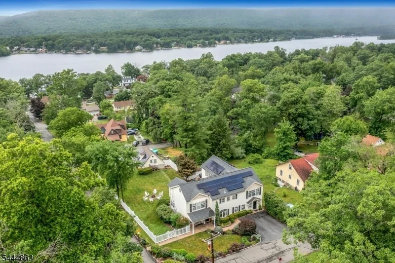 Photo of 16 Shephard Rd