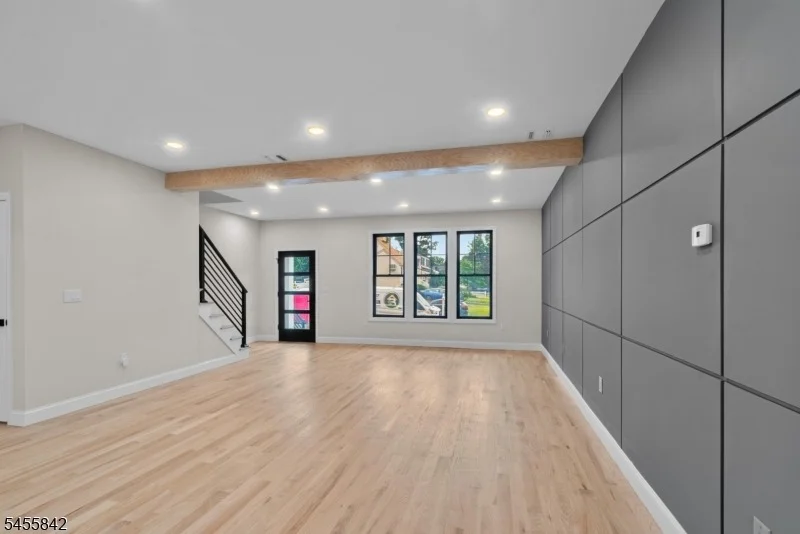 Photo of 41 Lefke Ln