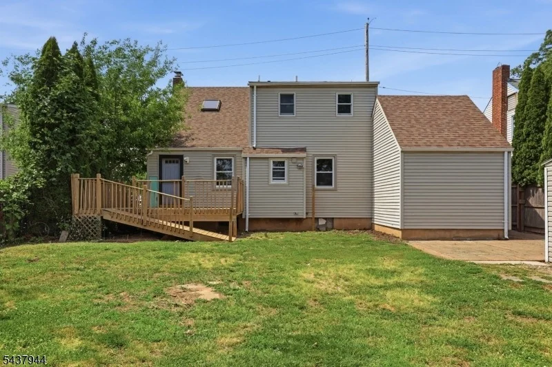Photo of 641 Greenbrook Rd
