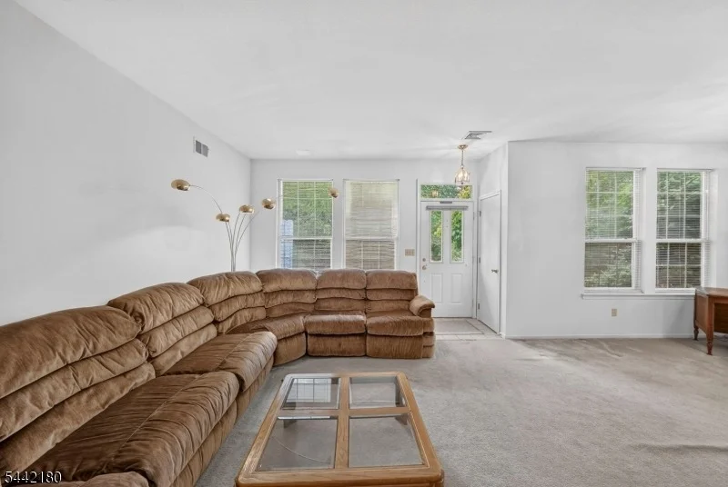 Photo of 18 Pheasant Brook Court