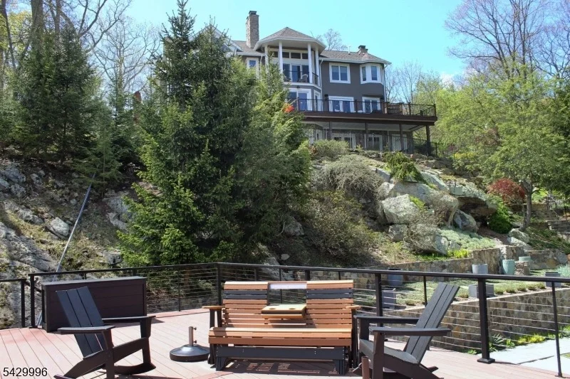 Photo of 9 Cox Ln