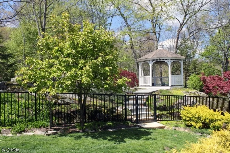 Photo of 9 Cox Ln