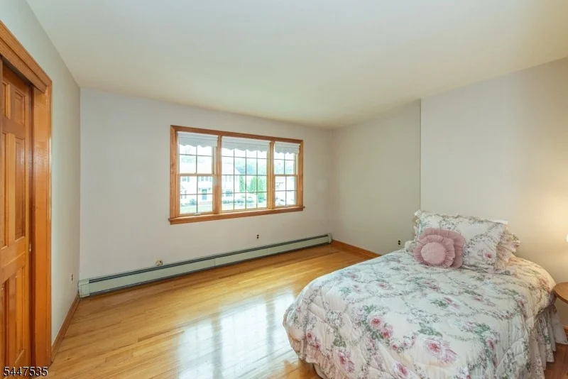 Photo of 21 Bates Dr
