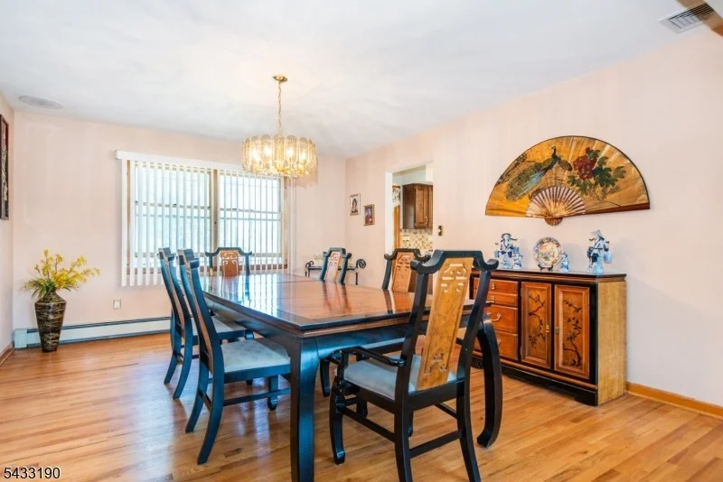 Photo of 8 Carlos Dr