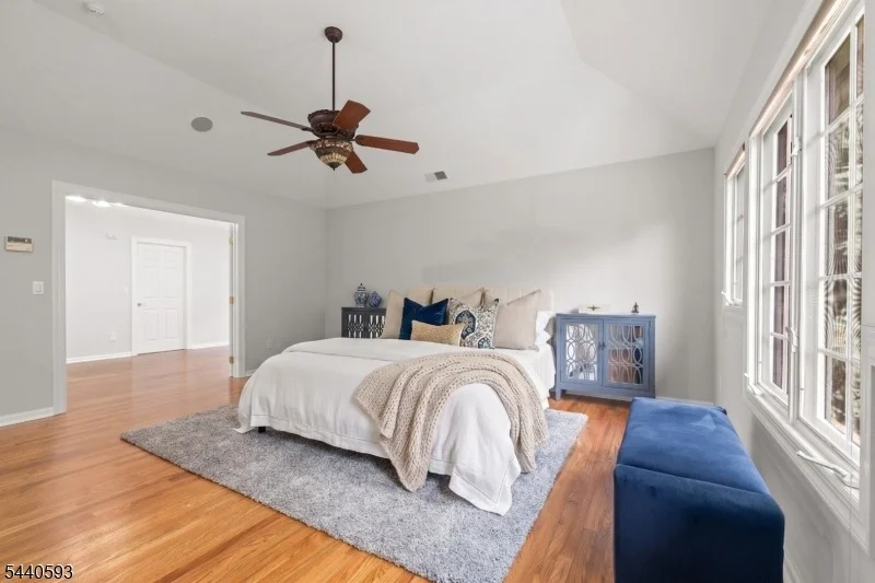 Photo of 33 Fox Run