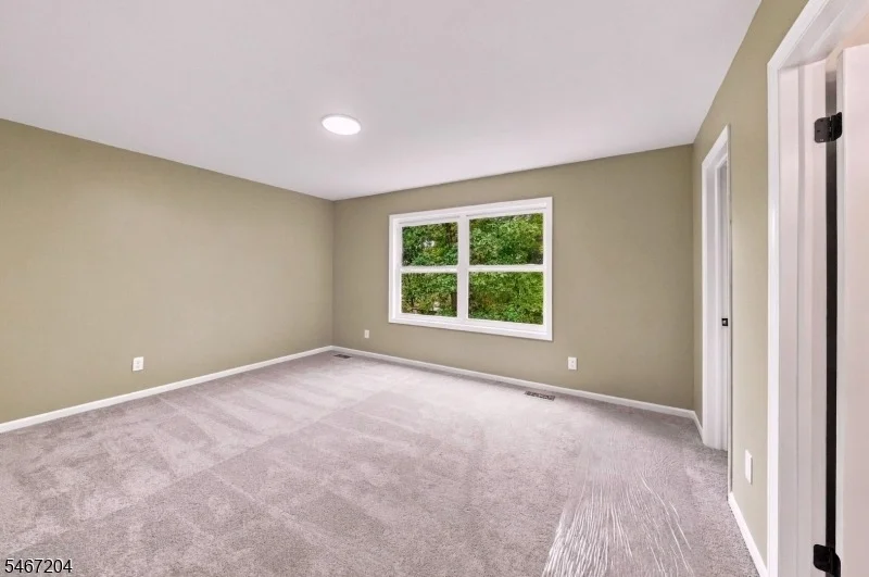 Photo of 22 Forest Ln
